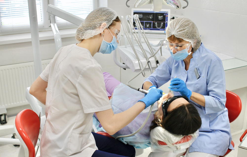 Что значит «комплексное лечение» в стоматологии?